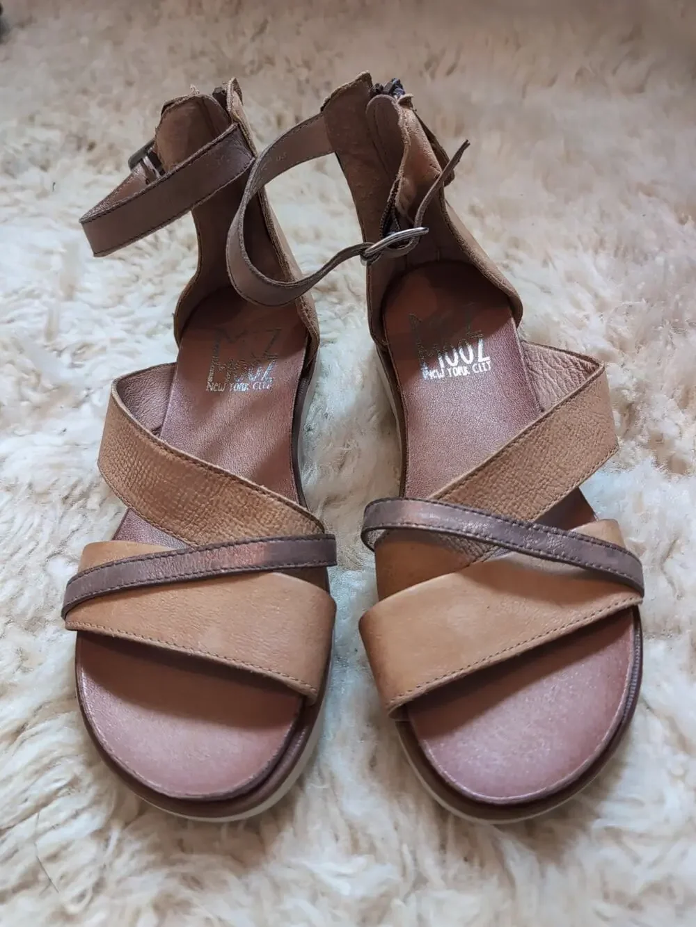 Miz Mooz Leather Strappy Sandals Back Zip Bronze Tan Metallic EU 37 US 6.5-7
